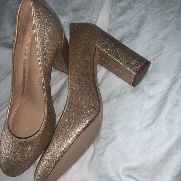Gold sparkly heels - Picture 1 of 5